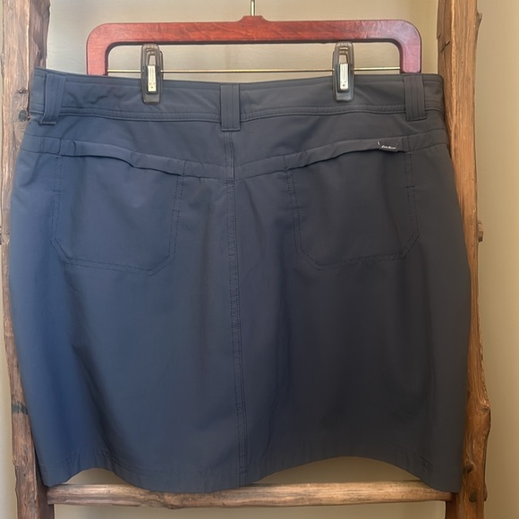 NWOT Eddie Bauer Women's Dark Smoke Adventurer Skort Size 14 - Picture 5 of 7